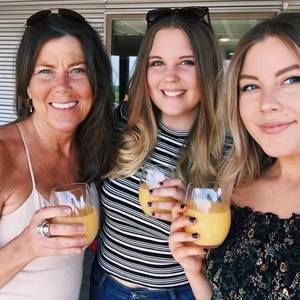 Meet your Posher, Catherine